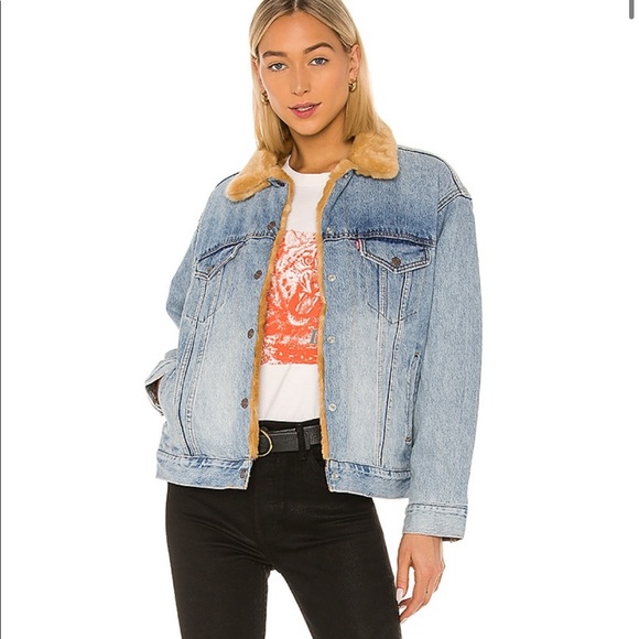 Levi's Oversized Reversible Faux Fur Trucker Denim Jacket *NWT*